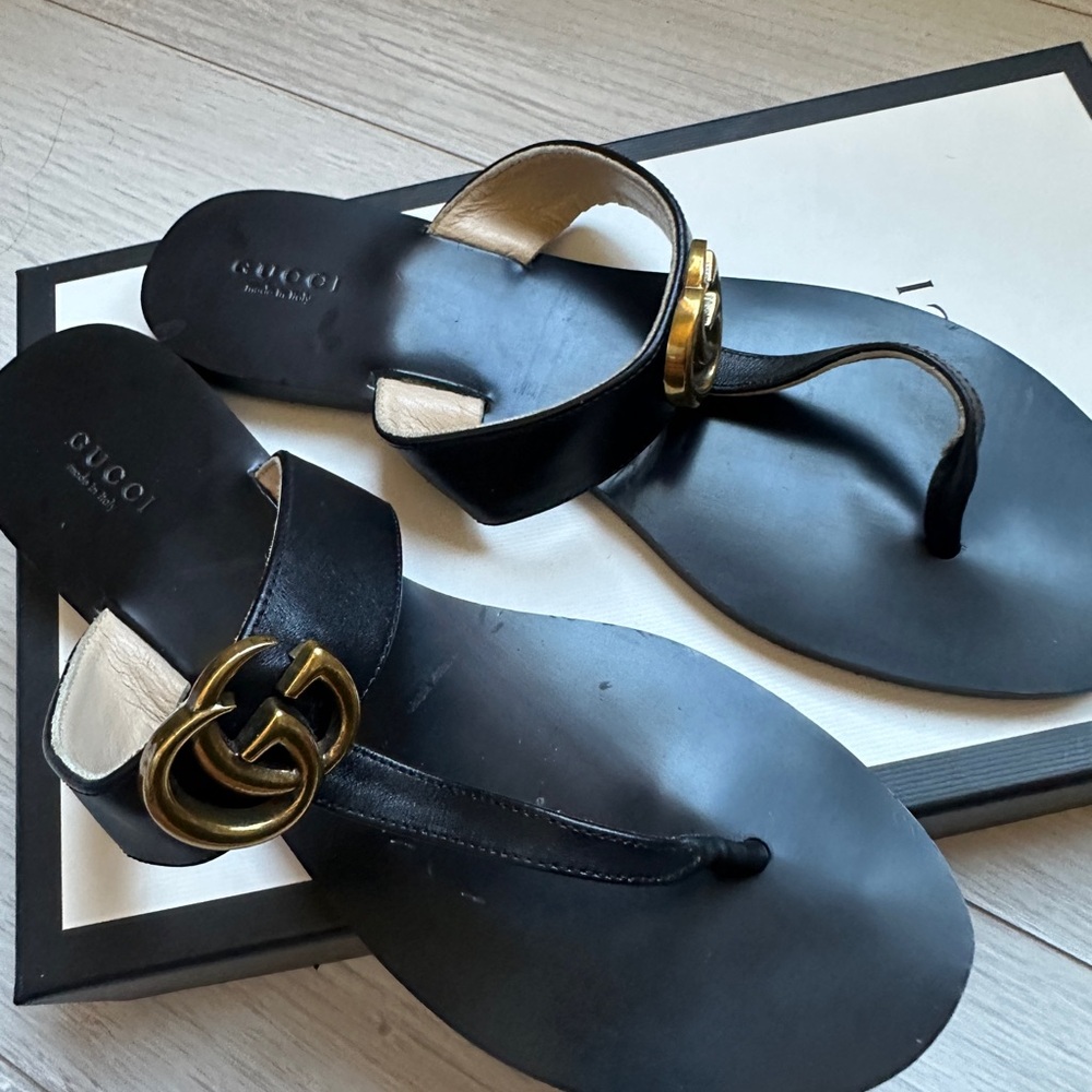 Gucci Black and Gold Sandals double GG Sz 40 9.5 - Picture 3 of 6